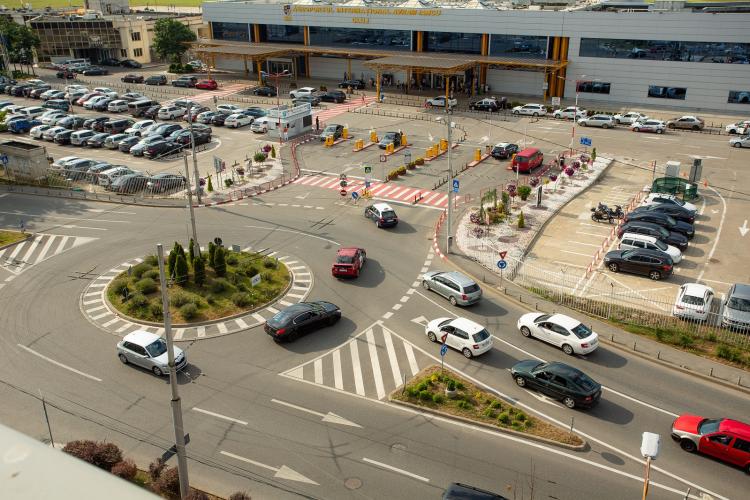Consiliul Județean Cluj vrea să ia parcarea de la Aeroport, administrată acum de firma Goto Paking 