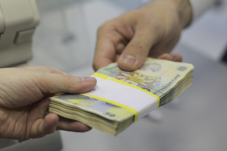 Ce salariu trebuie să aibă un angajat român ca să-și asigure o pensie de 2.000 de lei. Pensia de la stat nu înseamnă o bătrâneţe fără griji