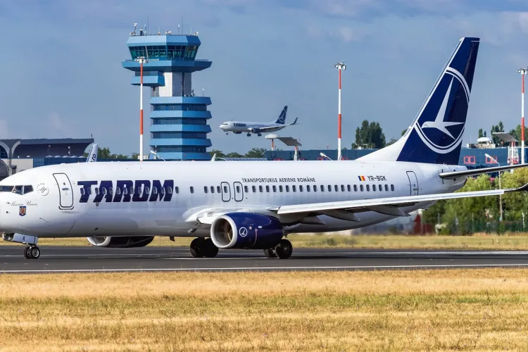 Alertă cu bombă într-un avion Tarom. Aeronava cu 88 de pasageri a fost nevoită să aterizeze de urgență, la Istanbul