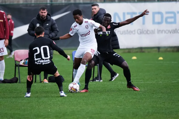 Ultimul transfer al lui CFR Cluj a debutat în amicalul cu FC Hermannstadt! Dan Petrescu l-a jucat o repriză întreagă