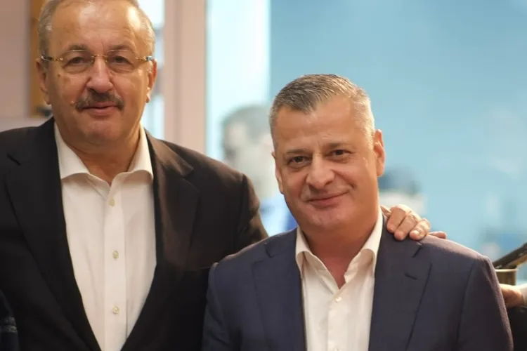 Dîncu își bagă coada și la CSA Steaua? Patronul CFR Cluj ar fi interesat să finanțeze echipa sau e numai un joc