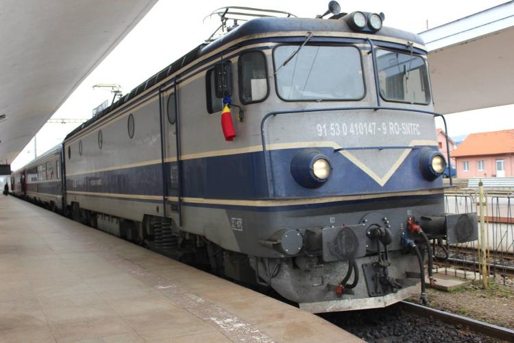 CFR suplimentează numărul trenurilor spre Litoral în minivacanţa de 1 mai, pentru a evita supraaglomerarea 