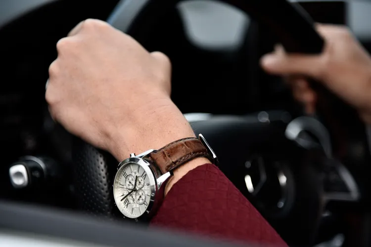 Un clujean a fost condamnat la închisoare pentru că și-a călcat intenționat ginerele cu mașina. Bătrânul nu suporta cum se comportă cu fiica lui