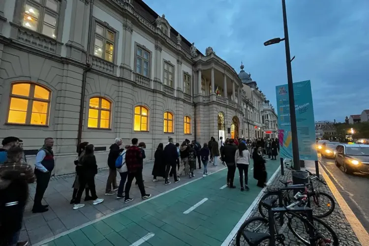 Seară plină pentru clujenii iubitori de artă. Noaptea Muzeelor, considerată un succes major
