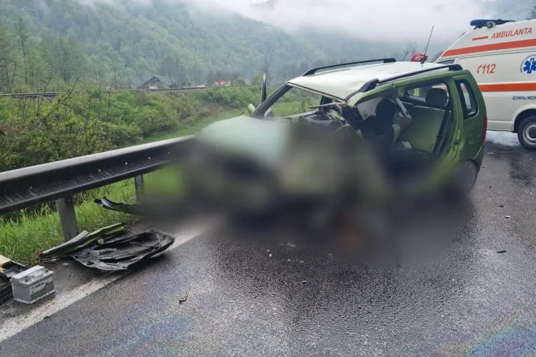 Traficul este blocat în urma accidentului de pe DN1. Cum s-a produs tragedia în care un bărbat și-a pierdut viața - FOTO