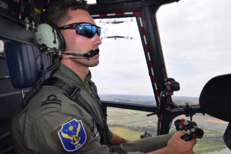 Admitere la Inspectoratul General de Aviaţie pentru a deveni pilot sau controlor de trafic aerian