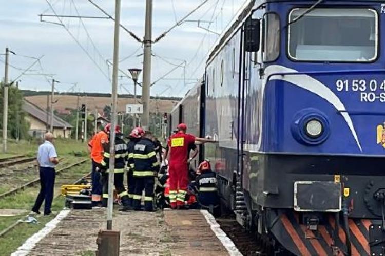 Persoană lovită de tren în Cluj-Napoca / UPDATE: Deznodământul a fost tragic
