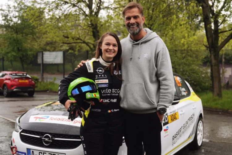 Cristiana Oprea, femeia care a trecut de la arhitectură la raliuri și-a întâlnit idolul: „Doamnelor și domnilor, Jurgen Klopp!”