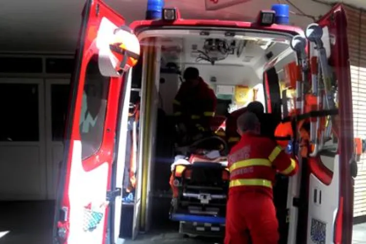 Care este starea tânărului care s-a aruncat de la etajul patru al unui bloc din Mănăștur