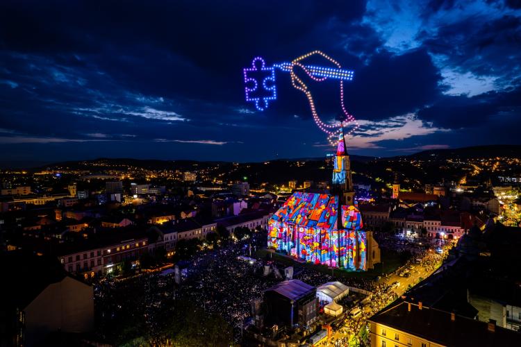 Imagini de Instagram, vineri seara, la Zilele Clujului. Dronele au ”pictat” cerul Clujului - FOTO