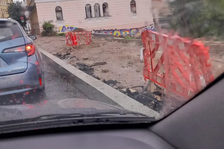 Clujenii s-au săturat de Emil Boc: ”Pentru infrastructura mare, nimic… doar povesti și interviuri” - FOTO