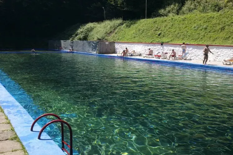 Ștrandul săsesc din inima Ardealului, o altă dovadă că mai demult calitatea vieții chiar conta  - FOTO