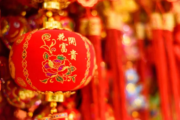 Trei ZODII CHINEZEȘTI norocoase în dragoste. Universul a aranjat totul pentru a fi fericite