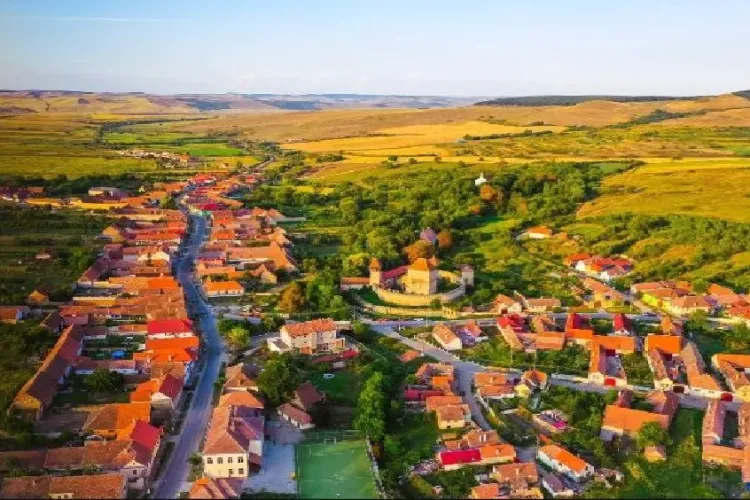 Satele de poveste din Ardeal: Câlnic - o „bijuterie” turistică cu vechi aşezări neolitice din cultura Coţofeni și o biserică inclusă în Patrimoniul UNESCO!