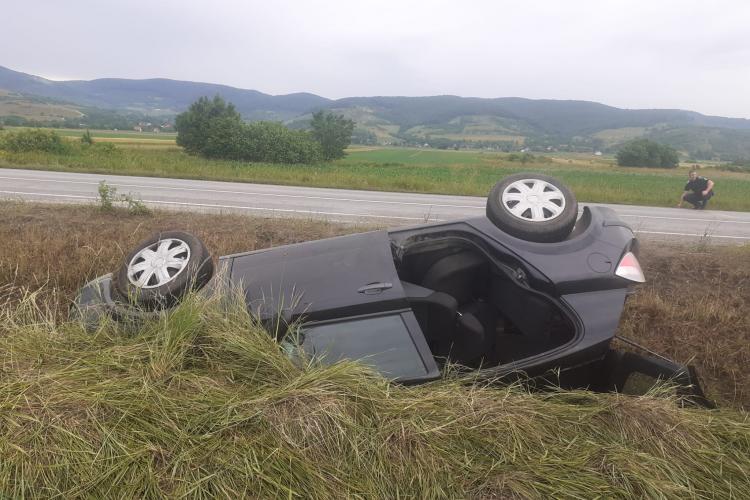 Mașină răsturnată lângă Dej, la Câțcău - FOTO