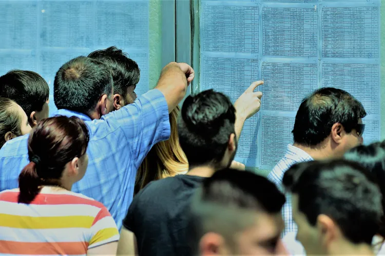 Județul Cluj, pe primul loc în țară la Evaluarea Națională. Avem cele mai multe medii peste 5 