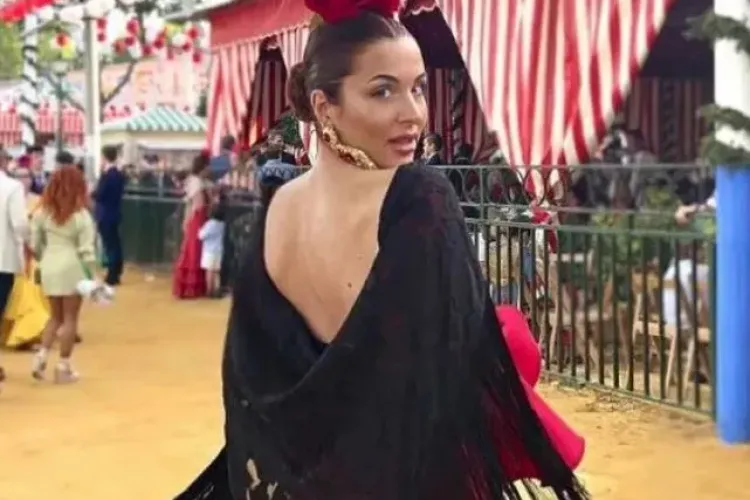 Cine este influencerița care spune că fotbaliștii nu știu să agațe 