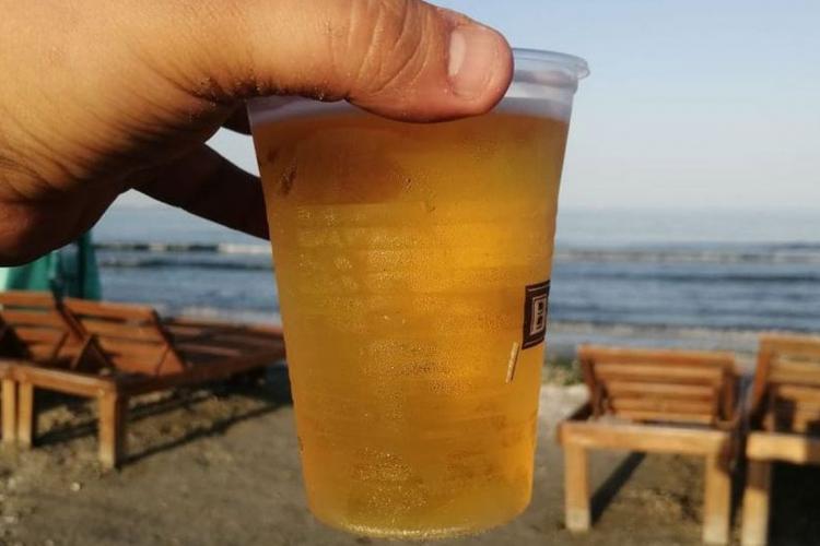 Turist clujean șocat! Cât costă berea pe litoralul românesc