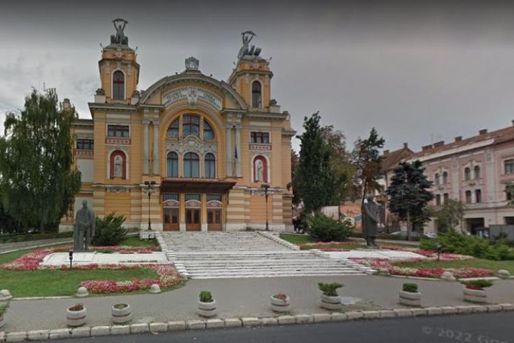 Cluj: Cum s-a schimbat esplanada Teatrului Național, din 2009 și până acum. Cel mai frumos a arătat în 2018 - 2019 - FOTO