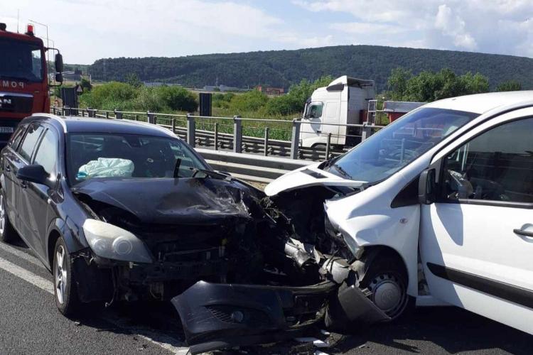 Accident pe Autostrada Transilvania! 5 persoane evaluate de echipajele medicale - FOTO