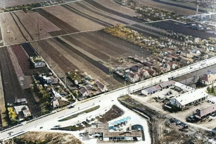 Fotografia UNICAT cu Mănășturul, anilor 60. Pământul era lucrat și nu erau atâtea ”betoane” - FOTO