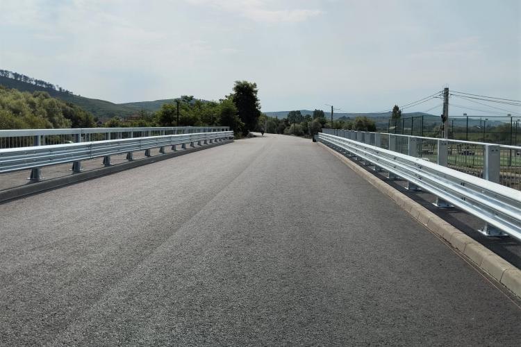 Podul din Bonțida situat pe drumul județean DJ 161, redat circulației pe o perioadă limitată. Traficul rutier se desfășoară cu restricții de circulație