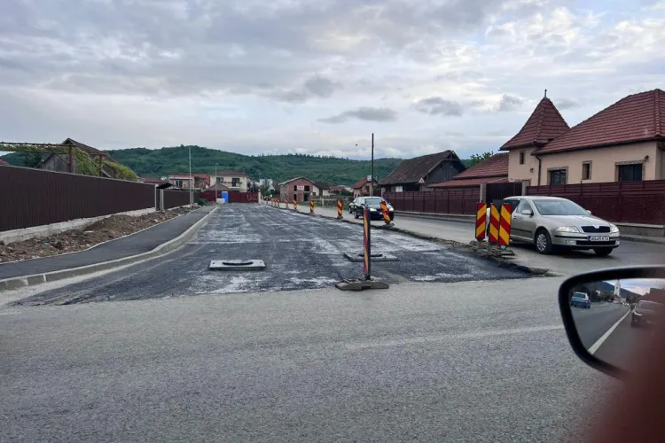 Propuneri de sistematizare a intersecției Dumitru Tăuțan - DN1, din comuna Florești. Care credeți că este cea mai bună variantă? - FOTO 