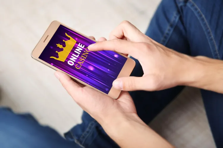 Câți români folosesc telefoanele pentru jocuri de noroc? Iată care sunt statisticile!