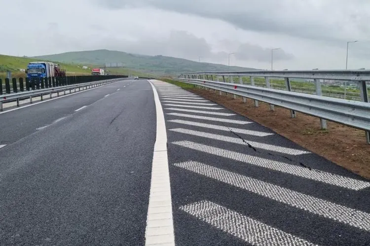 O nouă zi, o nouă reparație pe autostrada A10 Sebeș-Turda. Restricțiile de circulație continuă