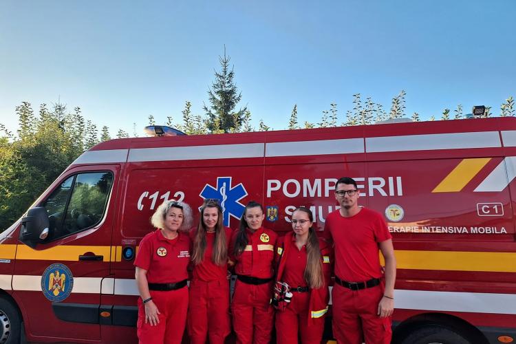 Un echipaj SMURD Cluj a salvat o fetiță care s-a înecat cu gumă de mestecat
