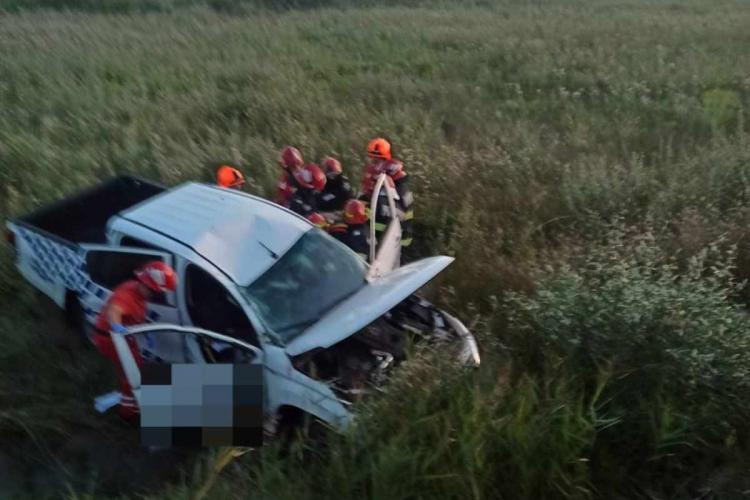 Accident pe centura Vâlcele-Apahida! O mașină a ieșit în decor - FOTO