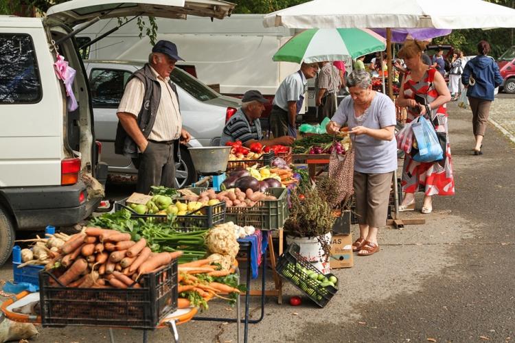 Toate vânzările de legume, fructe și flori vor fi făcute pe factură electronică. Când ar putea fi introdusă măsura