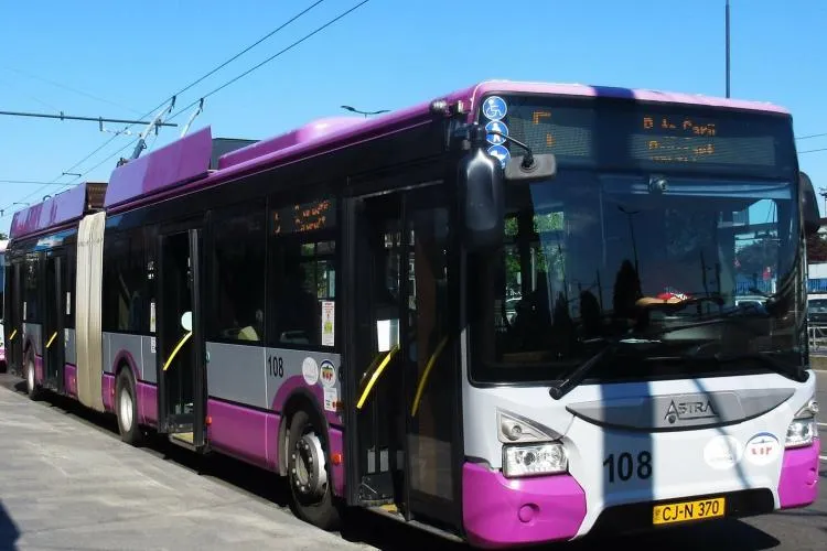 Rutele CTP se întorc la normal, după UNTOLD. Vezi liniile care revin la traseele de bază 