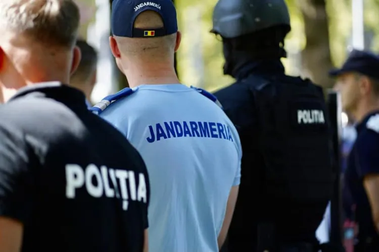 Persoane cu droguri la ele nu au fost lăsate să intre la Untold. Ce alte abateri au constatat jandarmii - FOTO