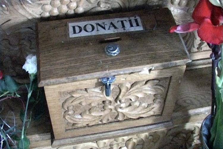 Cluj: Un hoț a furat o mică avere din cutia milei, care conținea bani mulți