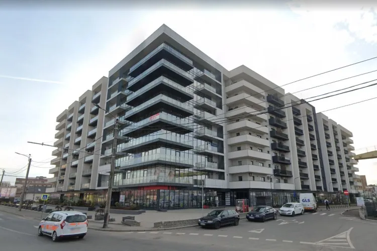 Momente de groază în blocul din Cluj-Napoca unde se practică INTENS cea mai veche meserie din lume - FOTO EXCLUSIV