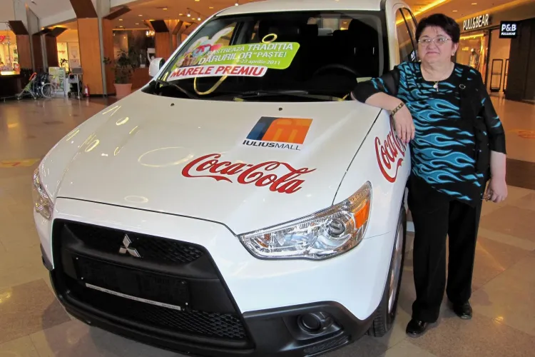 O contabila din Cluj-Napoca a castigat un Mitsubishi ASX Cross Over la tombola de Paste de la Iulius Mall(P)