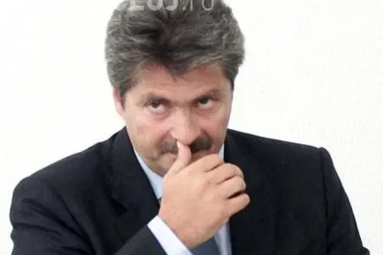 Asculta AICI un fragment din inregistrarea discutiei dintre Sorin Ovidiu Vantu si Sebastian Ghita