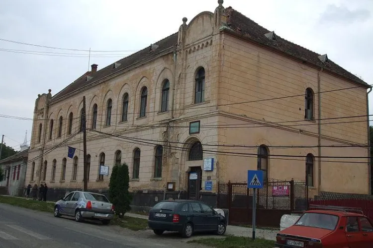 Drum asfaltat si centru de zi - after school in comuna Mociu