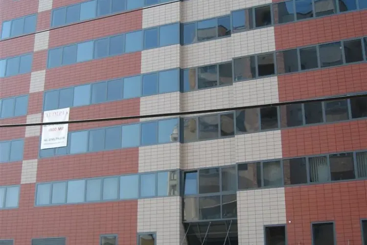 Nokia da afara 120 de oameni de la Cluj si isi incheie activitatea in centrul Olympia Business Center din Cluj-Napoca