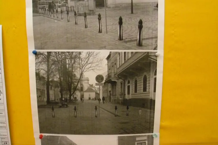 Terasele din Piata Muzeului, scoase azi la licitatie