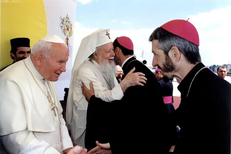 PS Florentin Crihalmeanu, in pelerinaj la Roma pentru a asista la beatificarea Papei Ioan-Paul al II-lea! FOTO