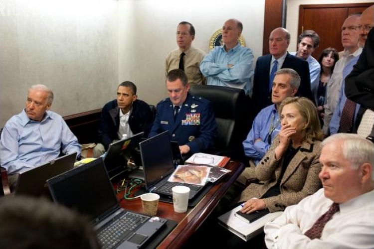 Obama a privit in direct lichidarea lui Osama bin Laden - VEZI FOTO