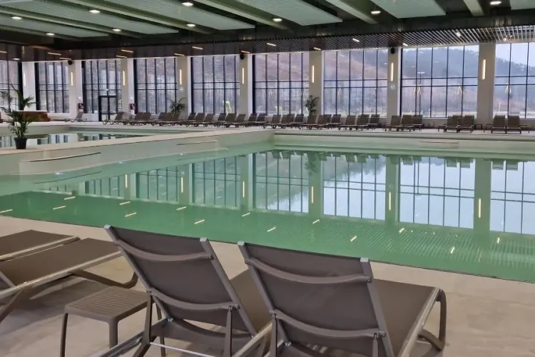 Zece locuri din Ardeal cu apă termală unde te poţi relaxa în luna august