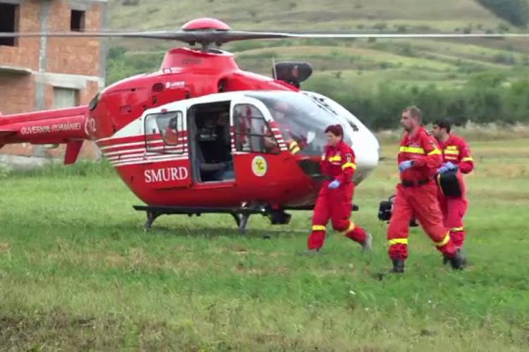 Cluj: Intervenție salvatoare pentru un bărbat peste care a trecut un tractor