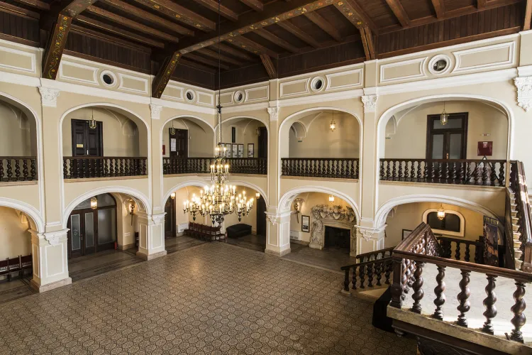 Un superb castel din Ardeal a primit premiul Recenzia de Aur de la Google - FOTO