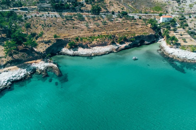 Atenționare MAE pentru mai multe zone turistice din Grecia. Riscul de producere a incendiilor de vegetaţie este ridicat