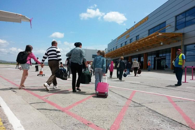 Un avion n-a putut decola din Cluj-Napoca pentru că pasagerii erau prea grei. Este o situație întâlnită rar, dar 15 pasageri au fost dați jos