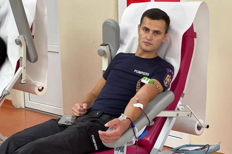 20 de pompieri de la ISU Cluj au donat sânge pentru a veni în ajutorul celor răniți în tragedia de la Crevedia! Clujenii pot dona și în următoarele zile