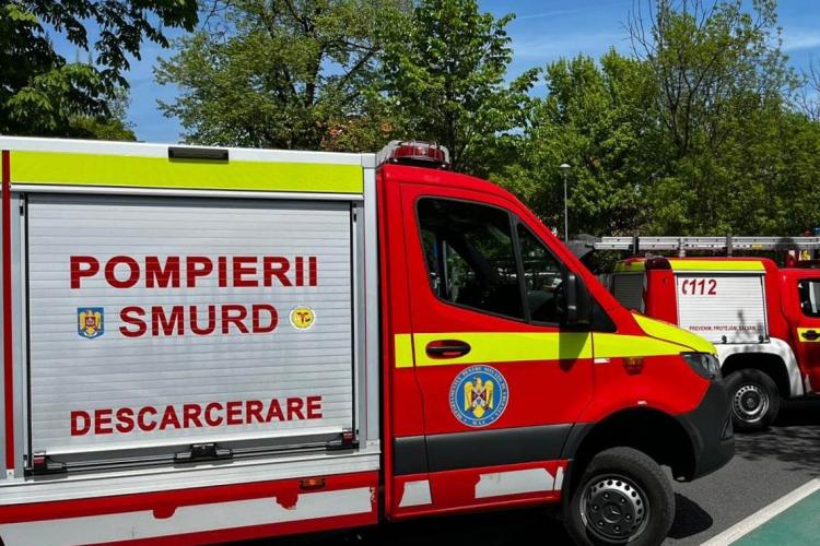 Accident pe Autostrada A3 pe sensul de mers Gilău-Turda! Doi bărbați sunt consultați de către echipajul SMURD